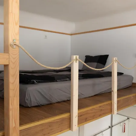 Gemuetliches Studio Mit Hochbett Im Herzen Von Graz Exterior photo