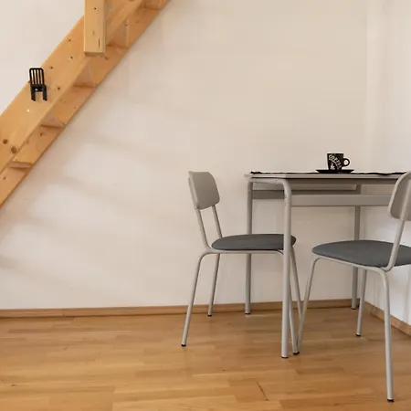 Gemuetliches Studio Mit Hochbett Im Herzen Von Graz Exterior photo